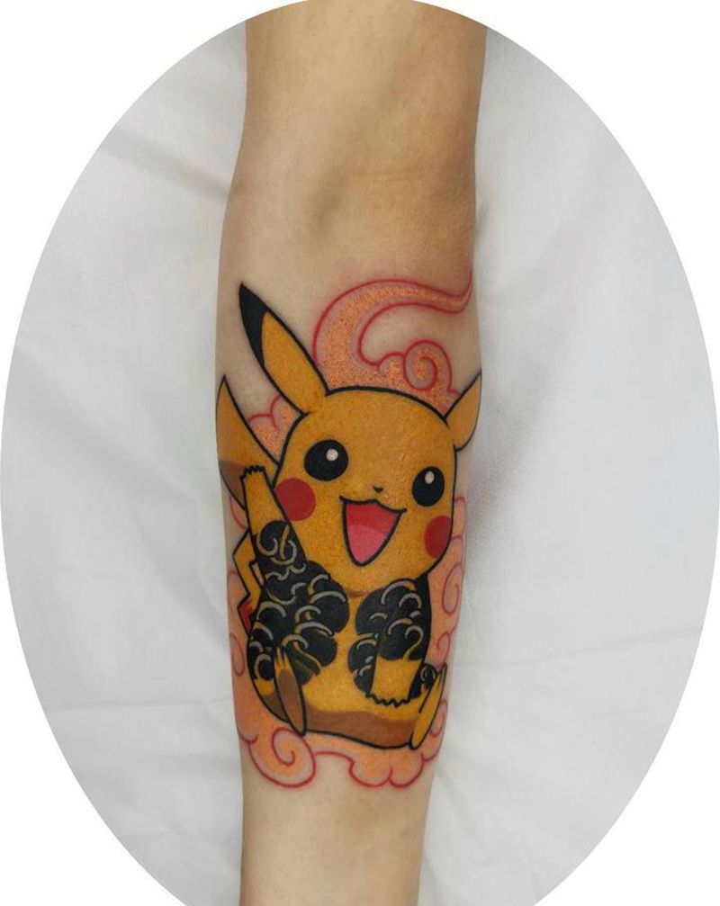 皮卡丘纹身图片_手臂New School皮卡丘闪电纹身图案