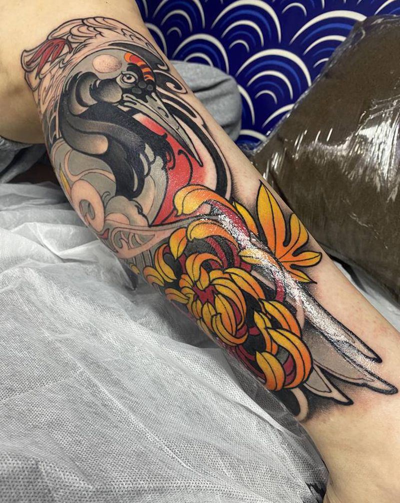 鹤纹身图片_腿部New School鹤菊花纹身图案