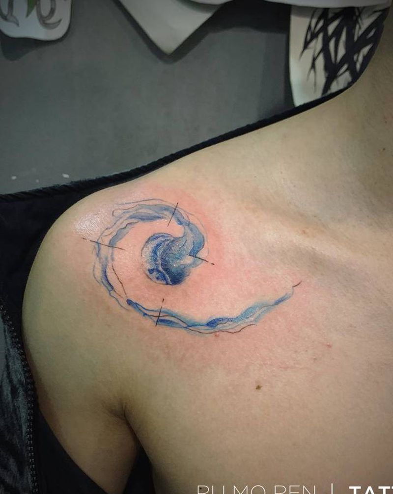 水彩 水母纹身图片_肩部纹身图案