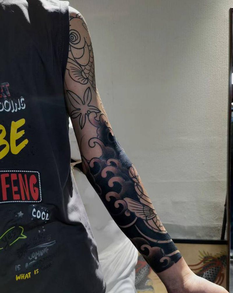 三个小时的雾面#遮盖#纹身图片_手臂老传统雨枫叶纹身图案