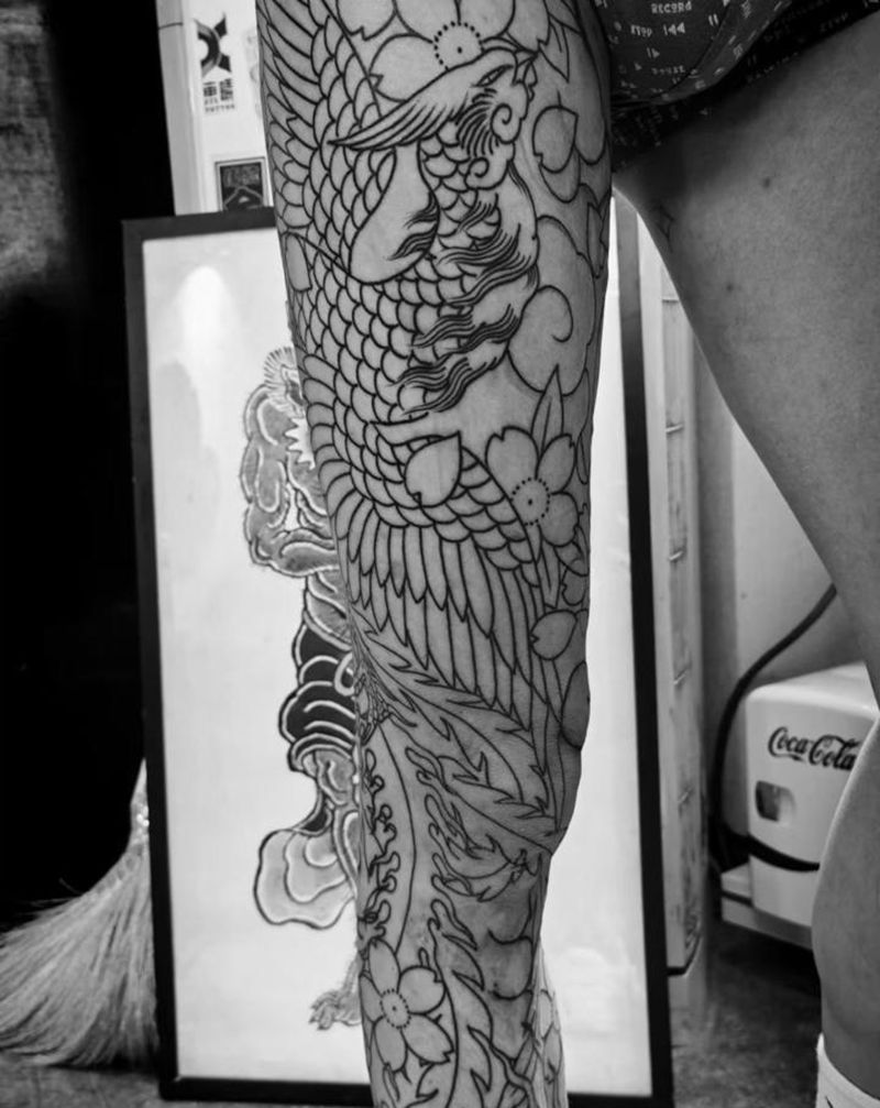 第一阶段纹身图片_腿部老传统凤凰纹身图案