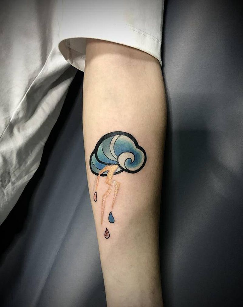 闪电纹身图片_Old School纹身图案