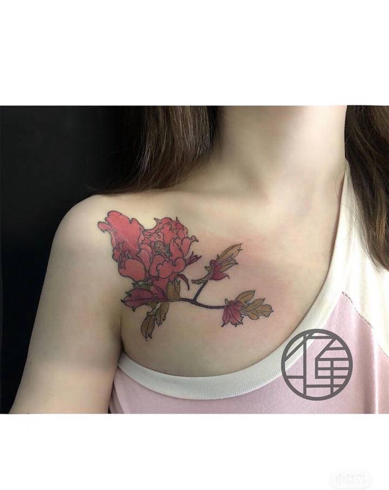 牡丹肩花纹身图片_肩部新传统老传统纹身图案