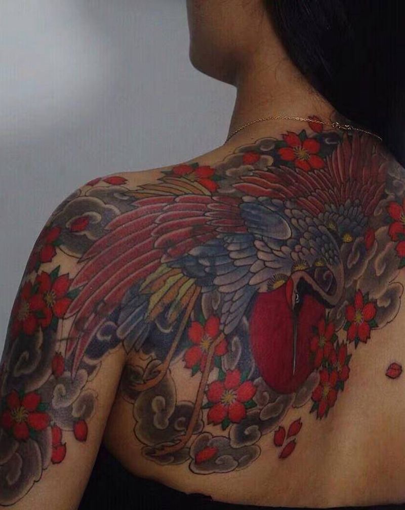 仙鹤纹身图片_肩部老传统纹身图案