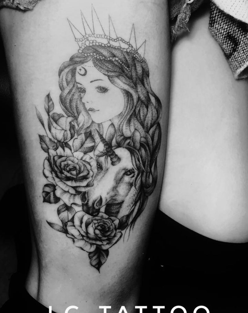 素花纹身图片_腿部点刺纹身图案