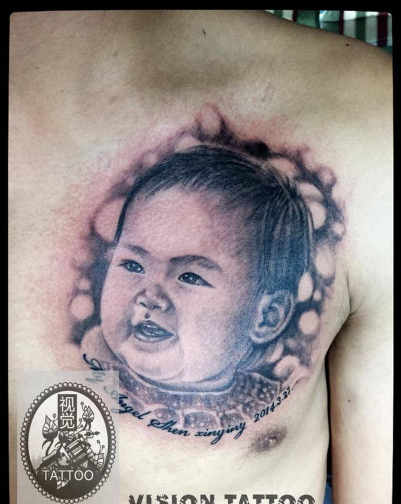 女儿肖像纹身图片_胸部欧美写实人物肖像纹身图案