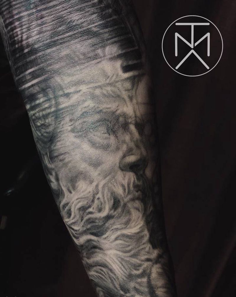 波塞冬纹身图片_手部手臂欧美写实波塞冬纹身图案