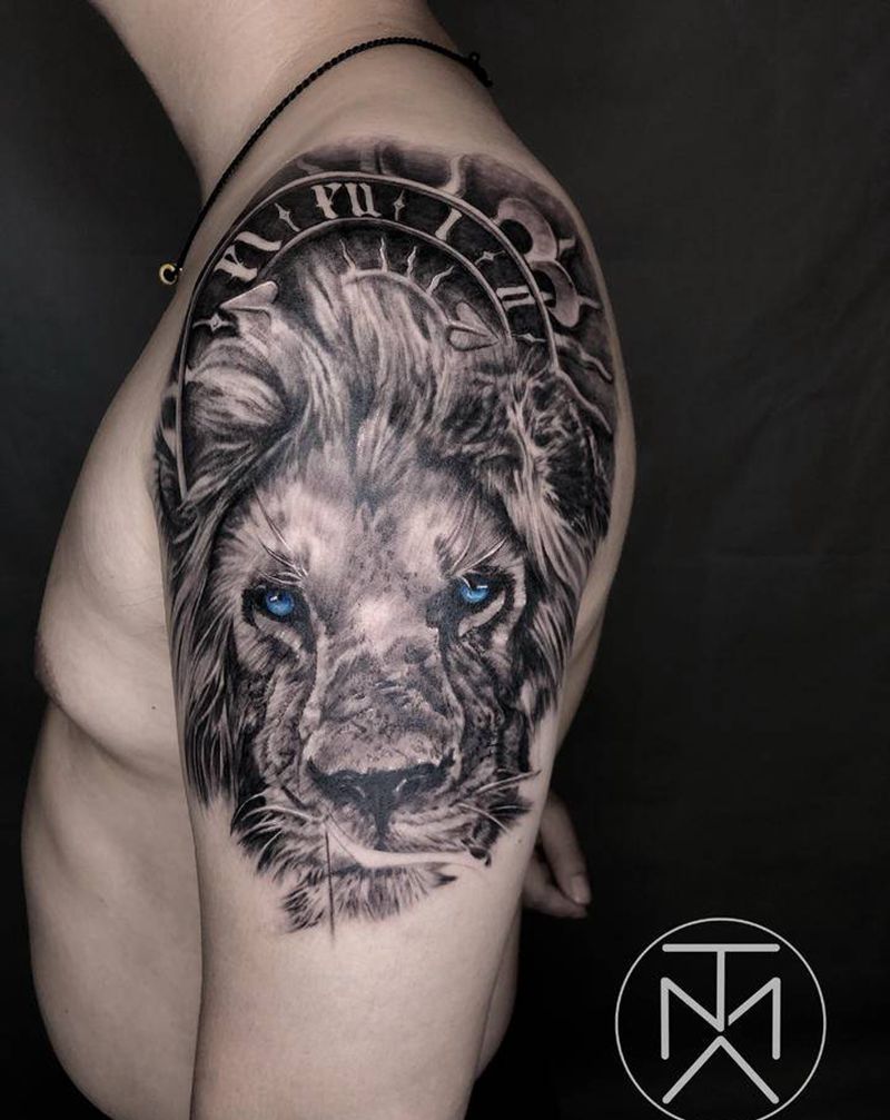 大臂狮子座纹身图片_手部手臂欧美写实星座动物纹身图案