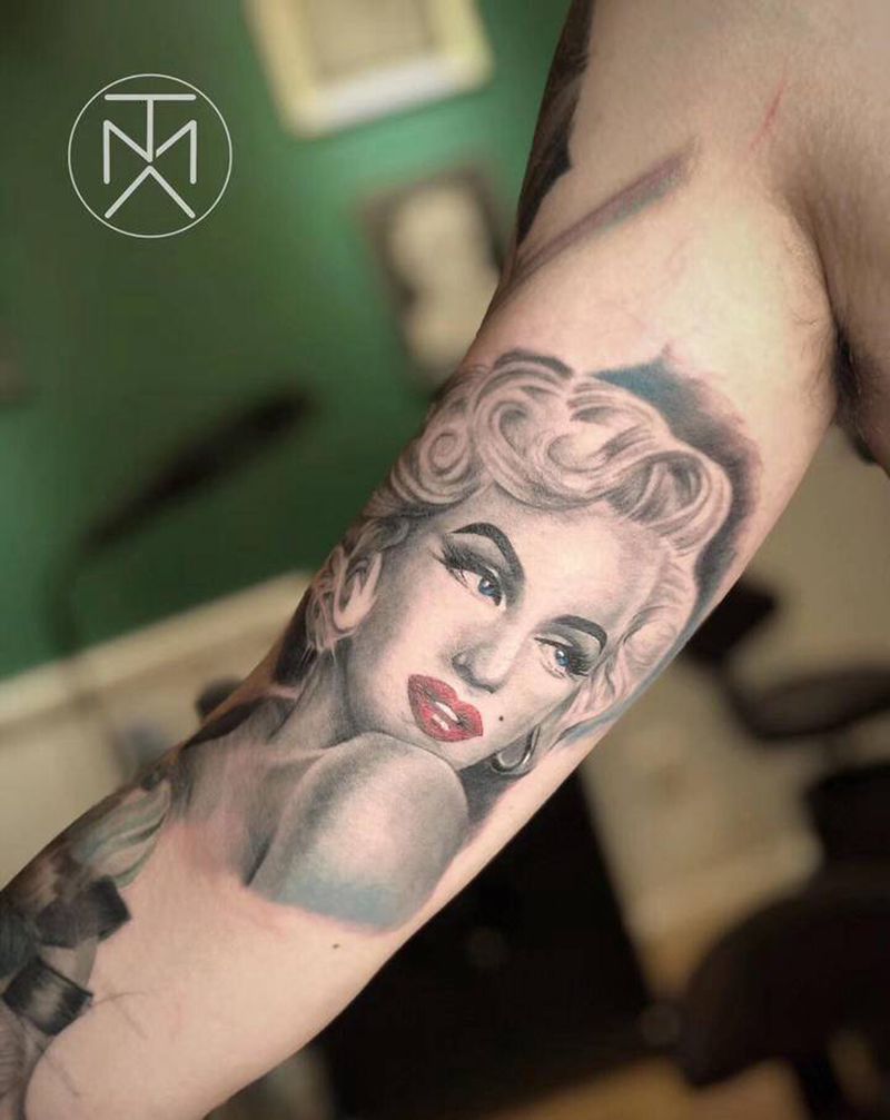 梦露纹身图片_手部手臂欧美写实玛丽莲梦露人物肖像纹身图案