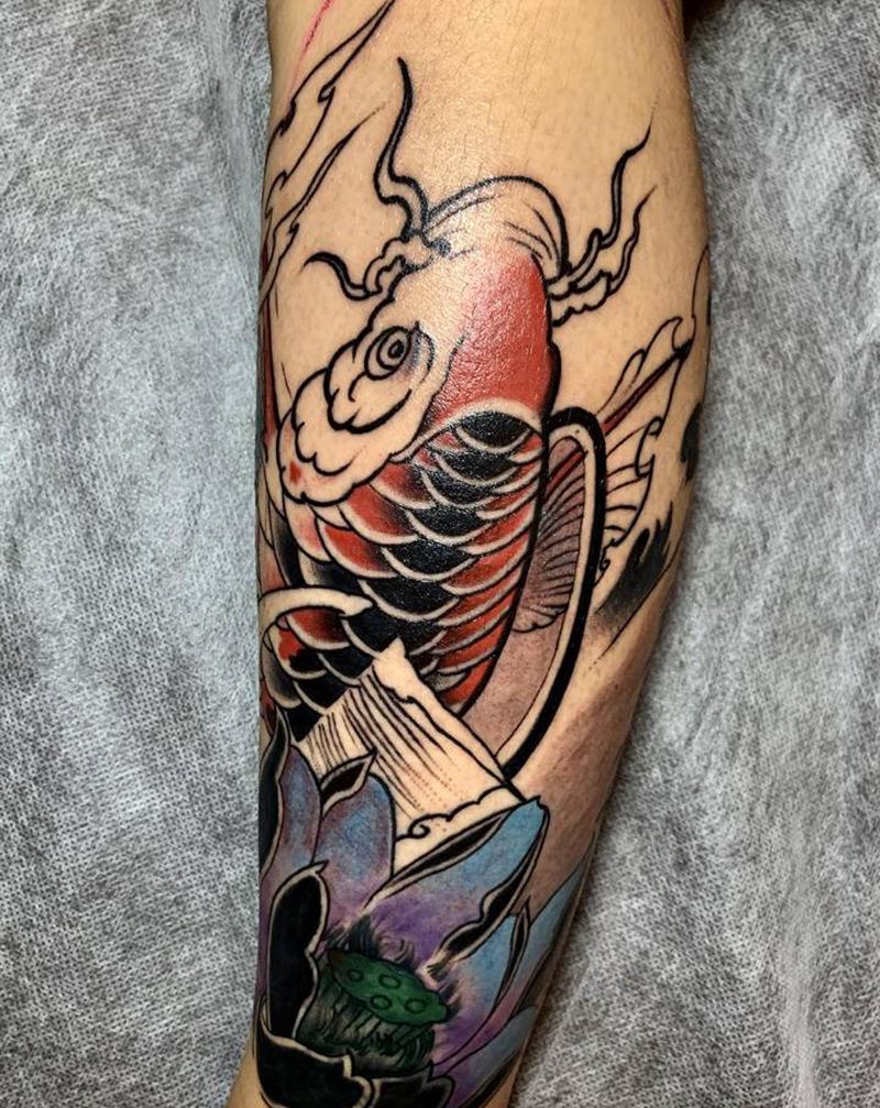 红鲤鱼纹身图片_新传统纹身图案