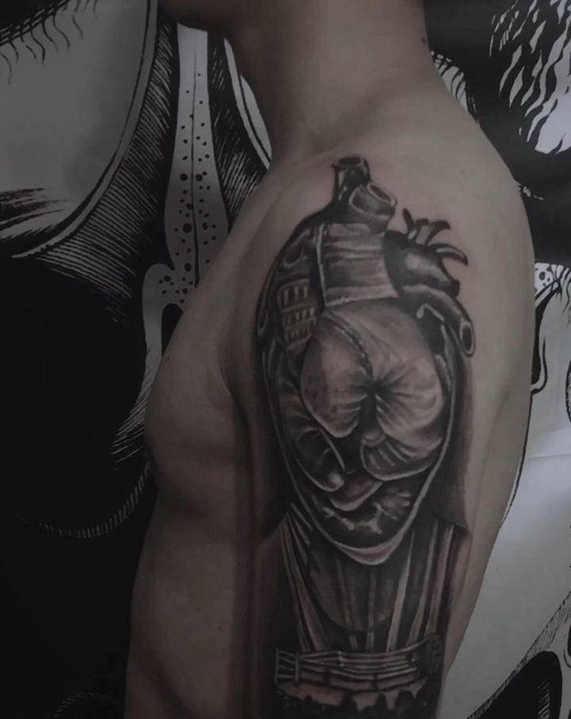 拳套擂台纹身图片_手臂纹身图案