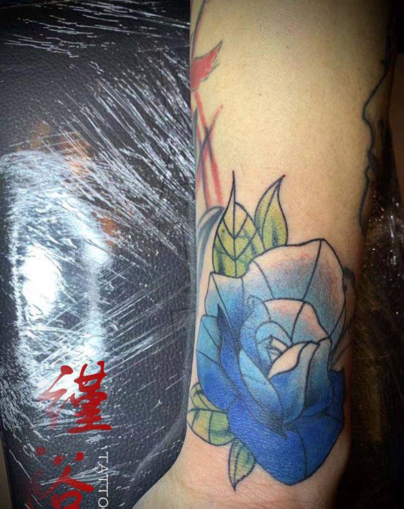 玫瑰花纹身图片_手臂纹身图案