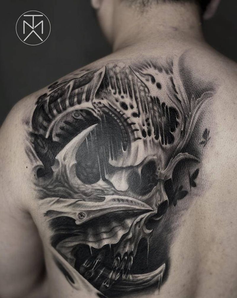 后肩骷髅纹身图片_肩部背部欧美写实骷髅欧美纹身图案