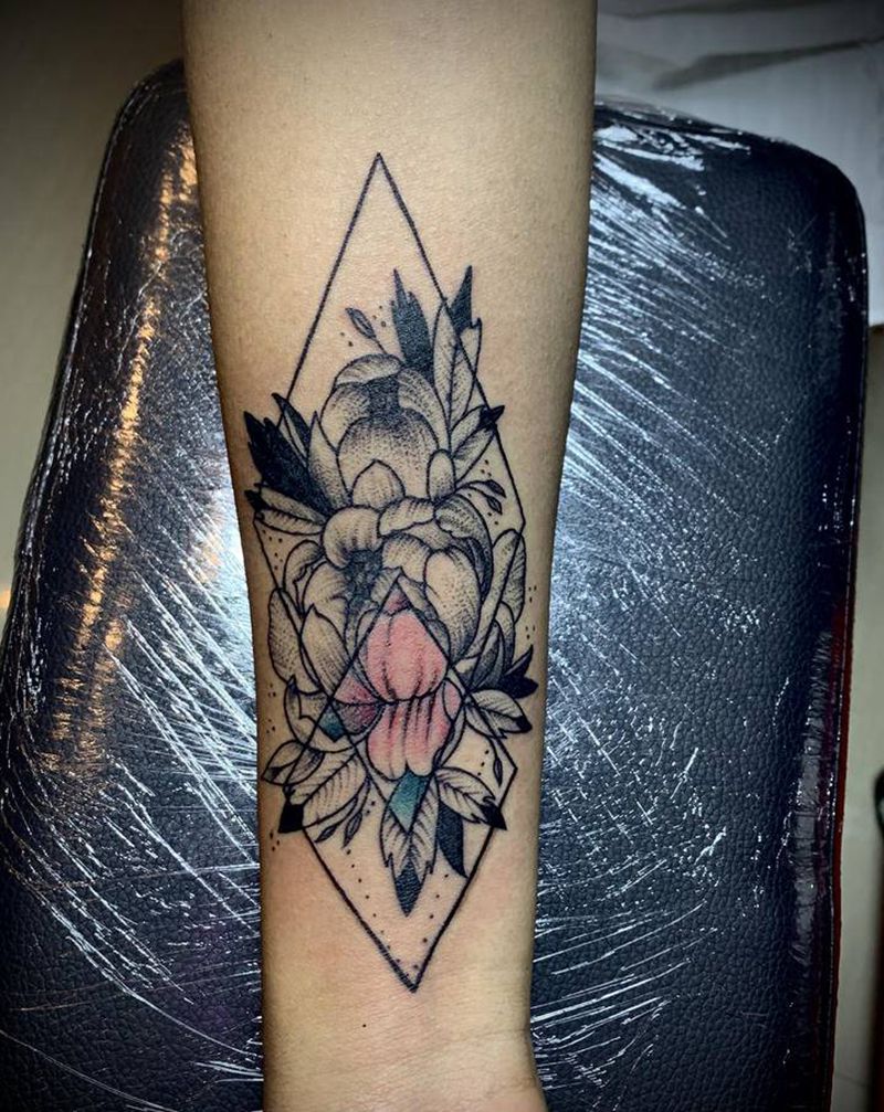 彩色素花纹身图片_手臂纹身图案