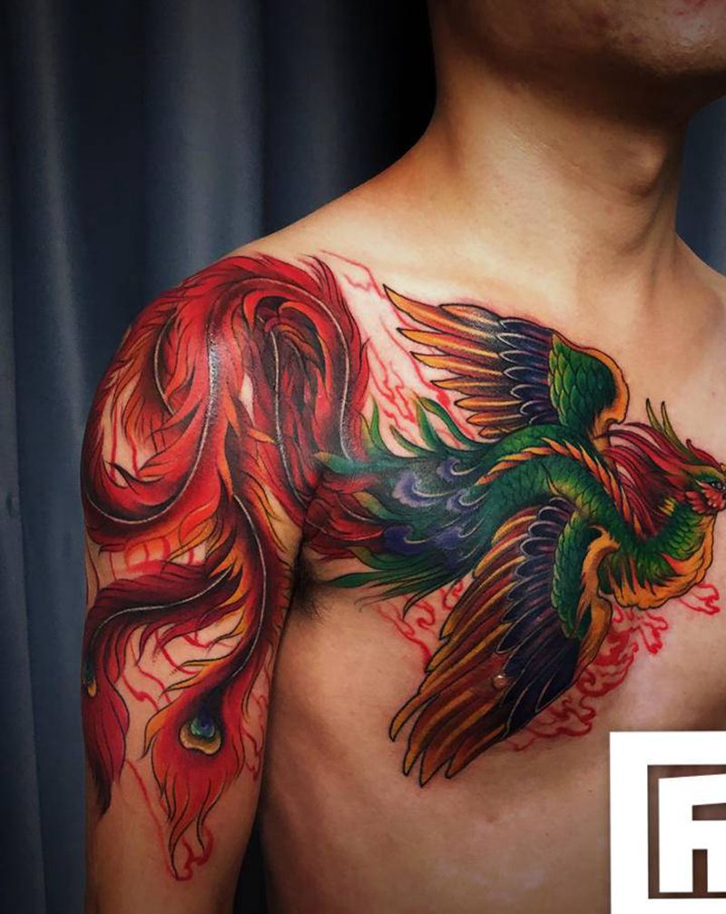 凤凰纹身图片_胸部新传统纹身图案