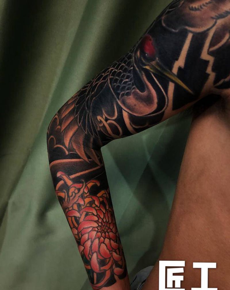 仙鹤纹身图片_手臂老传统纹身图案