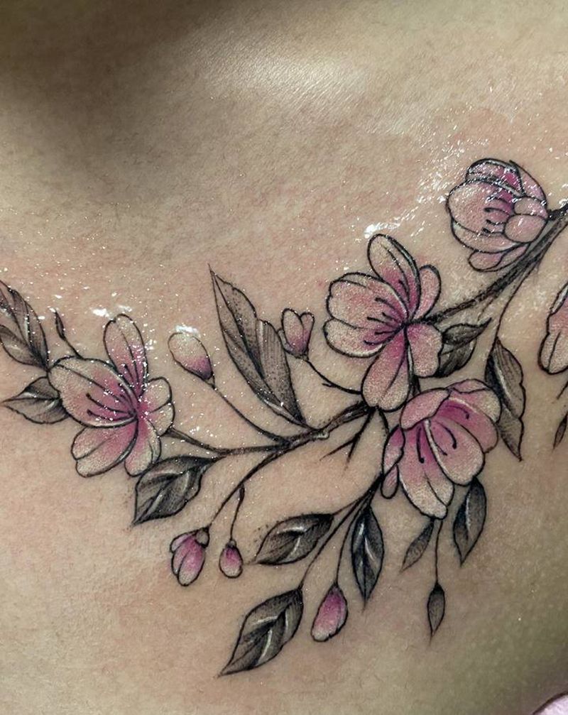 素花纹身图片_胸部点刺纹身图案