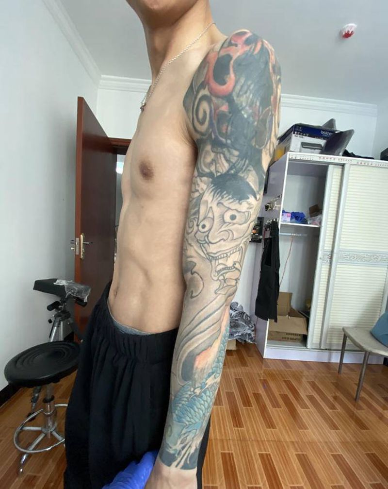 鲤鱼，般若纹身图片_手臂新传统纹身图案