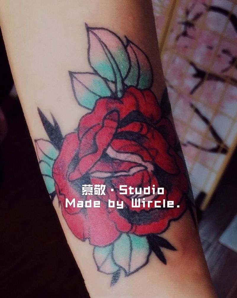 花 / 强行遮盖纹身图片_手臂New SchoolOld School纹身图案