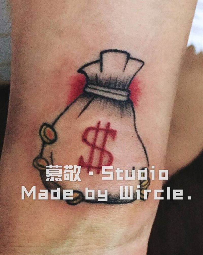 钱袋子纹身图片_手臂纹身图案