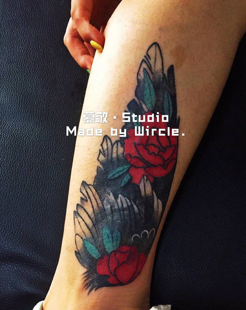 强行遮盖一只十年前的蝎子纹身图片_腿部新传统纹身图案