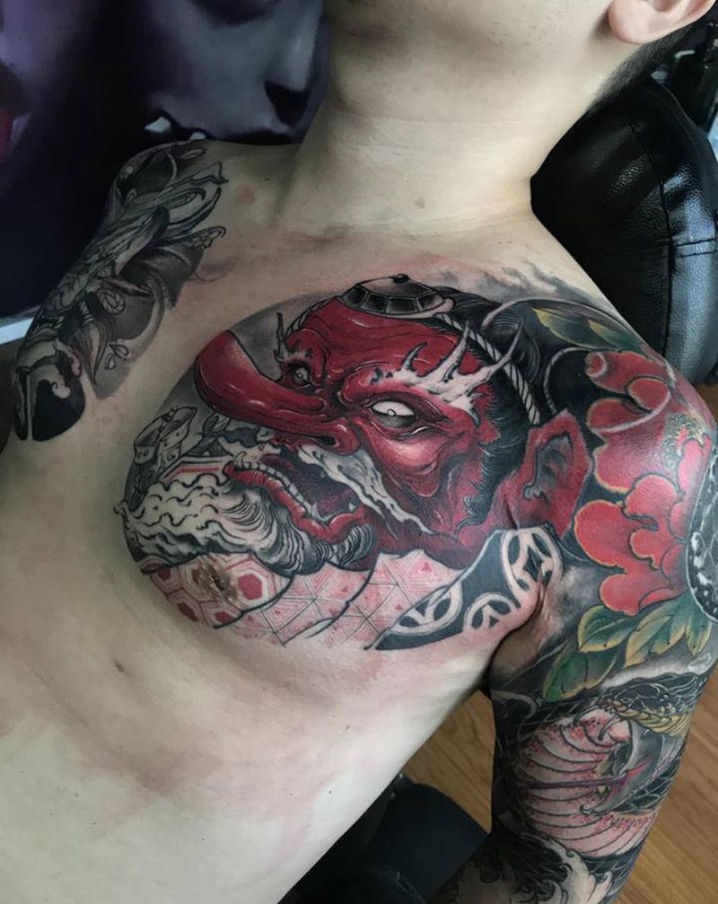 半胛纹身图片_手臂胸部纹身图案