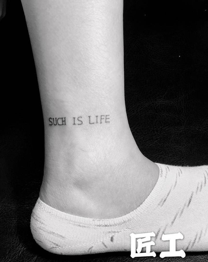 小图纹身图片_肩部水墨纹身图案