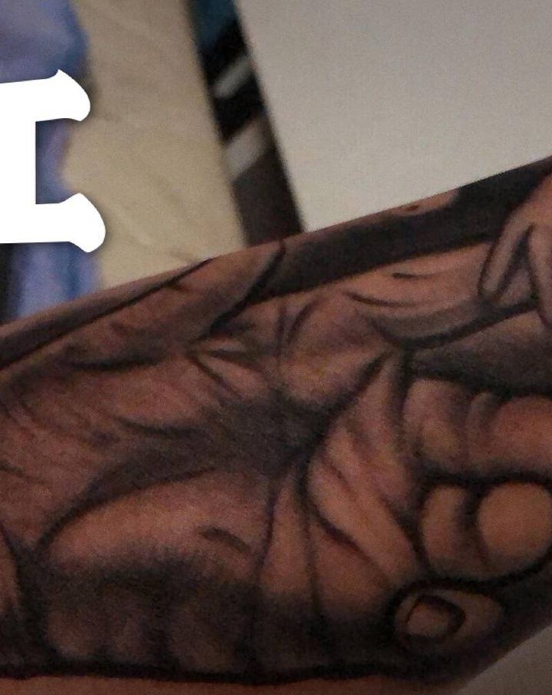 父爱纹身图片_手臂欧美写实纹身图案