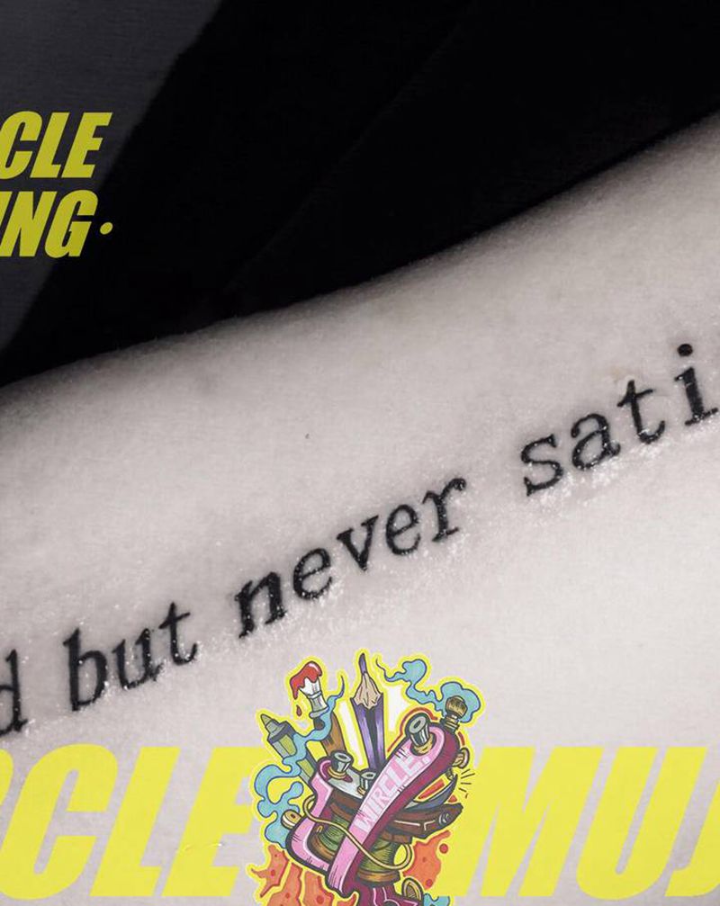 小字纹身图片_手臂纹身图案