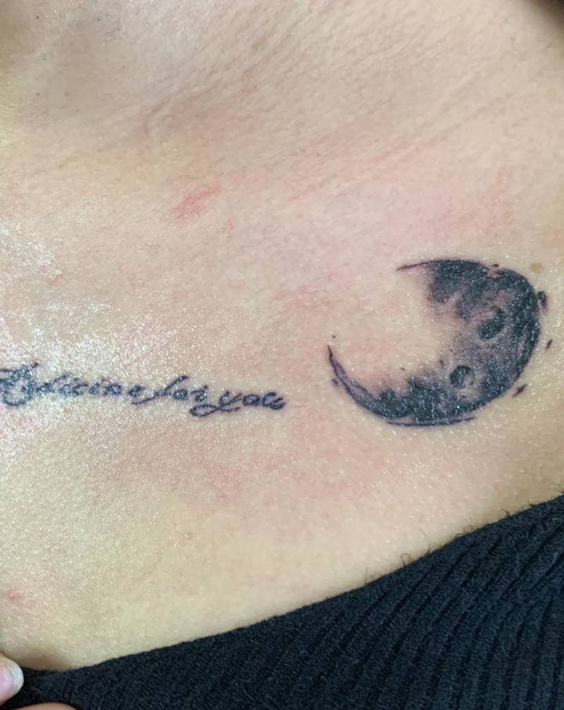 小图纹身图片_胸部纹身图案