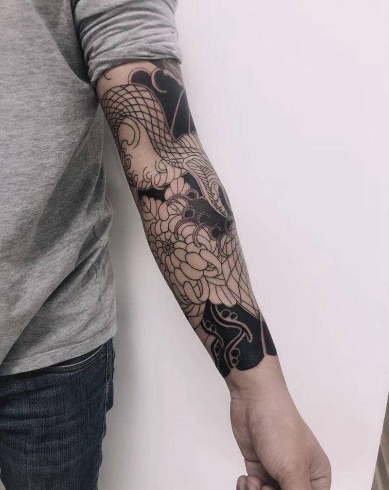 花臂蛇纹身图片_手臂手部老传统纹身图案