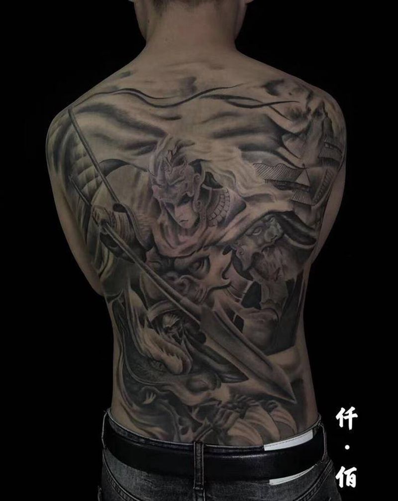 赵子龙纹身图片_背部新传统纹身图案
