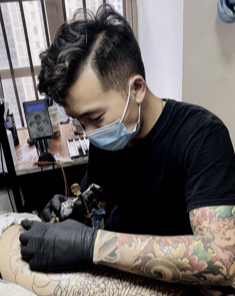 花腿凤凰纹身图片_腿部老传统纹身图案