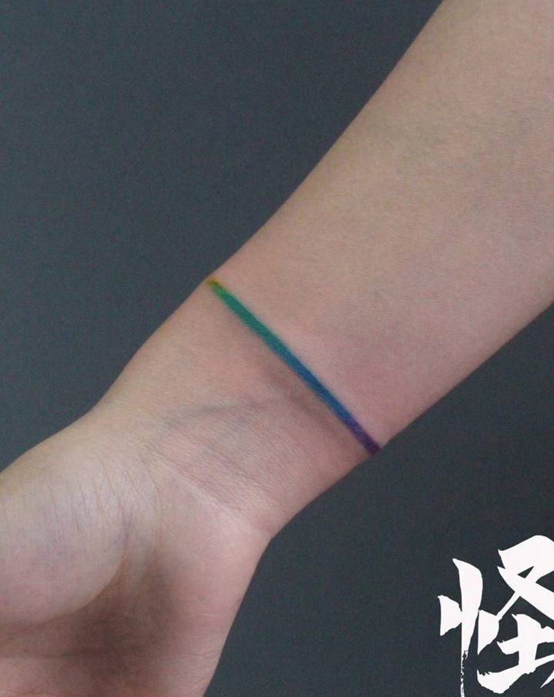 一根彩色线纹身图片_手臂图腾纹身图案