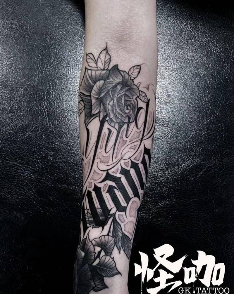花体字纹身图片_手臂花体字纹身图案