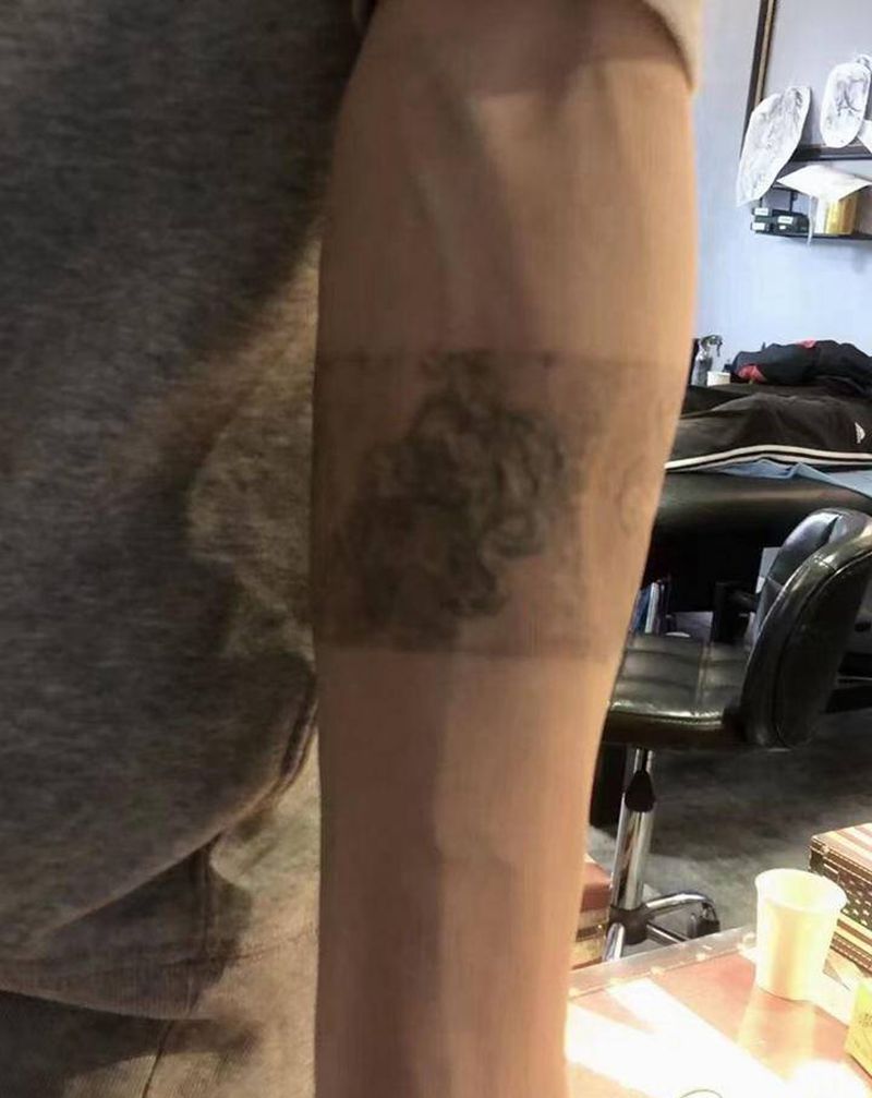 暗黑写实遮盖纹身图片_手臂欧美写实纹身图案