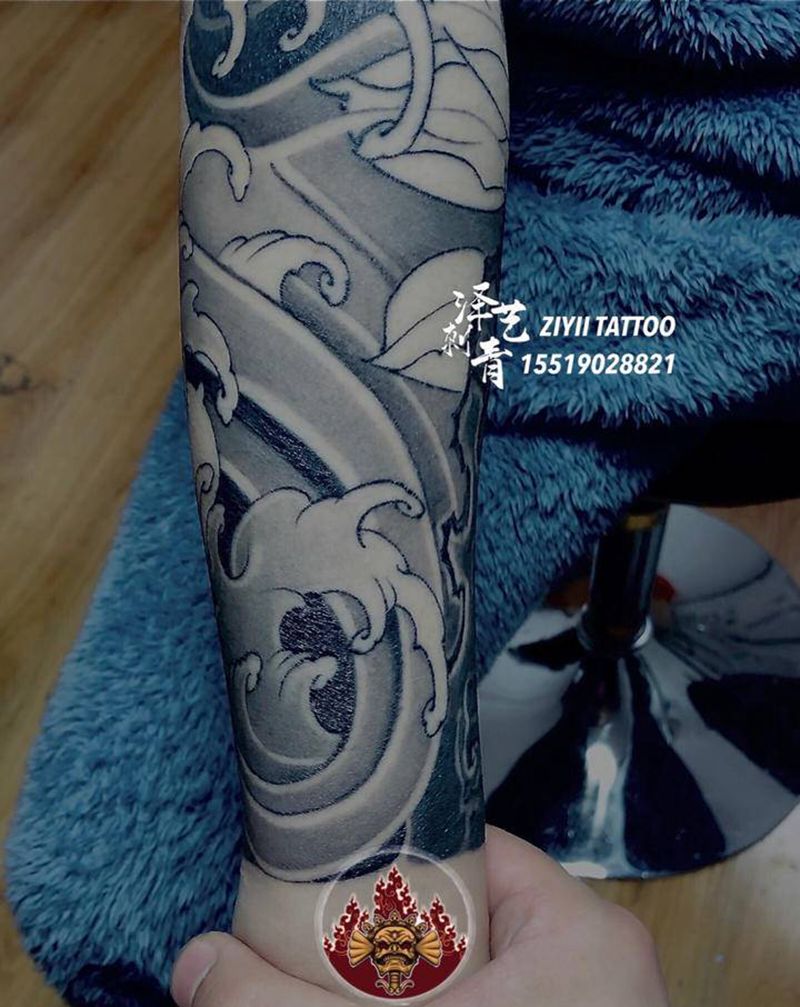 花臂雾面细节纹身图片_手部手臂新传统纹身图案