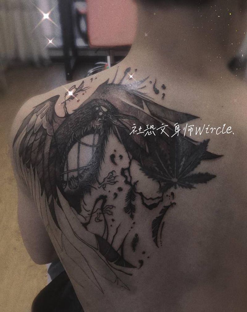 尸舞鸟 / 贰次纹身图片_背部肩部纹身图案