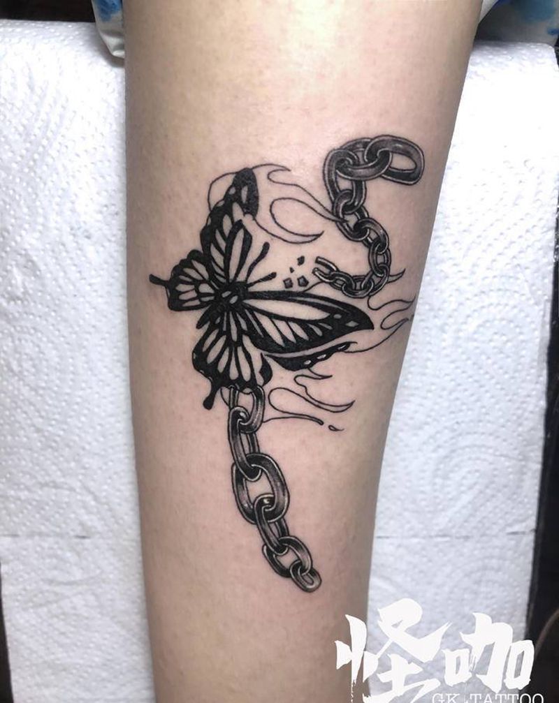 小蝴蝶纹身图片_手臂Old School纹身图案