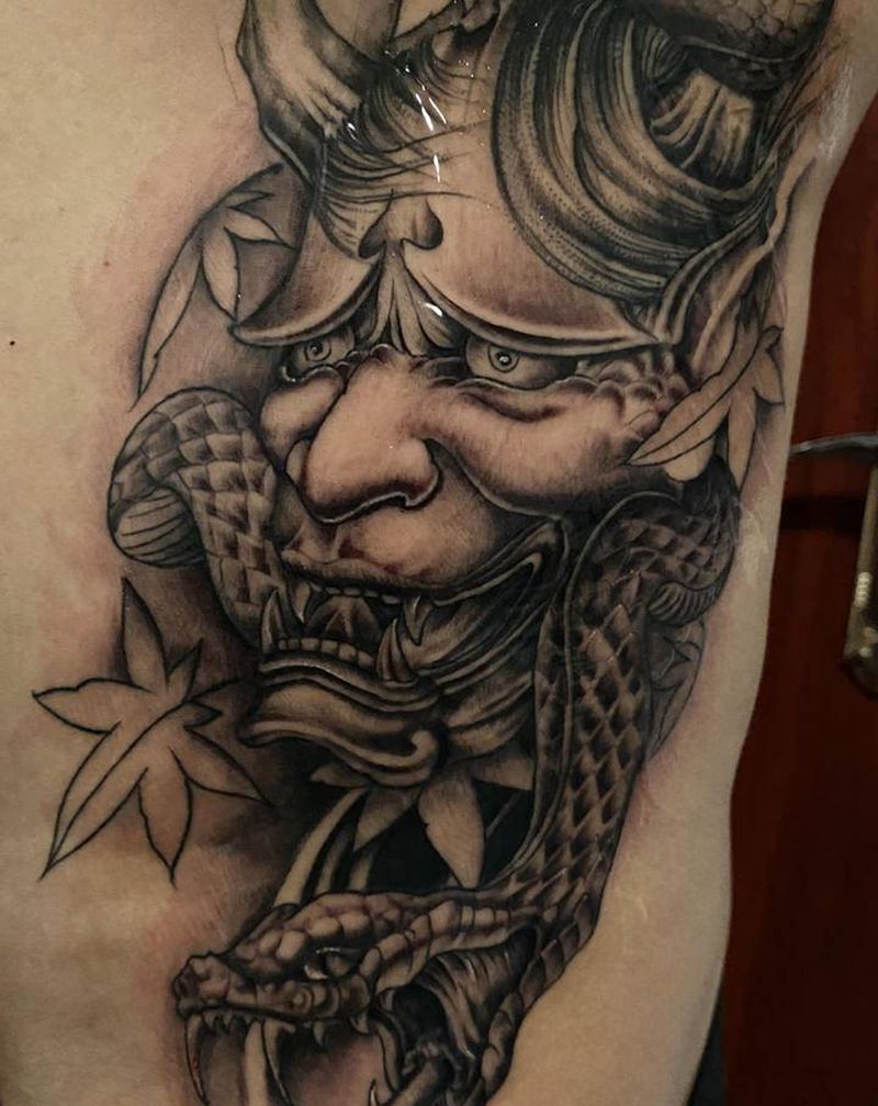 般若纹身图片_腰部新传统纹身图案