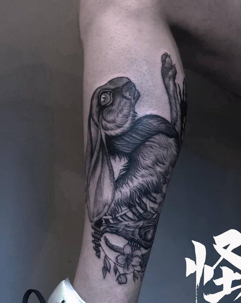 暗黑兔子纹身图片_脚部点刺纹身图案