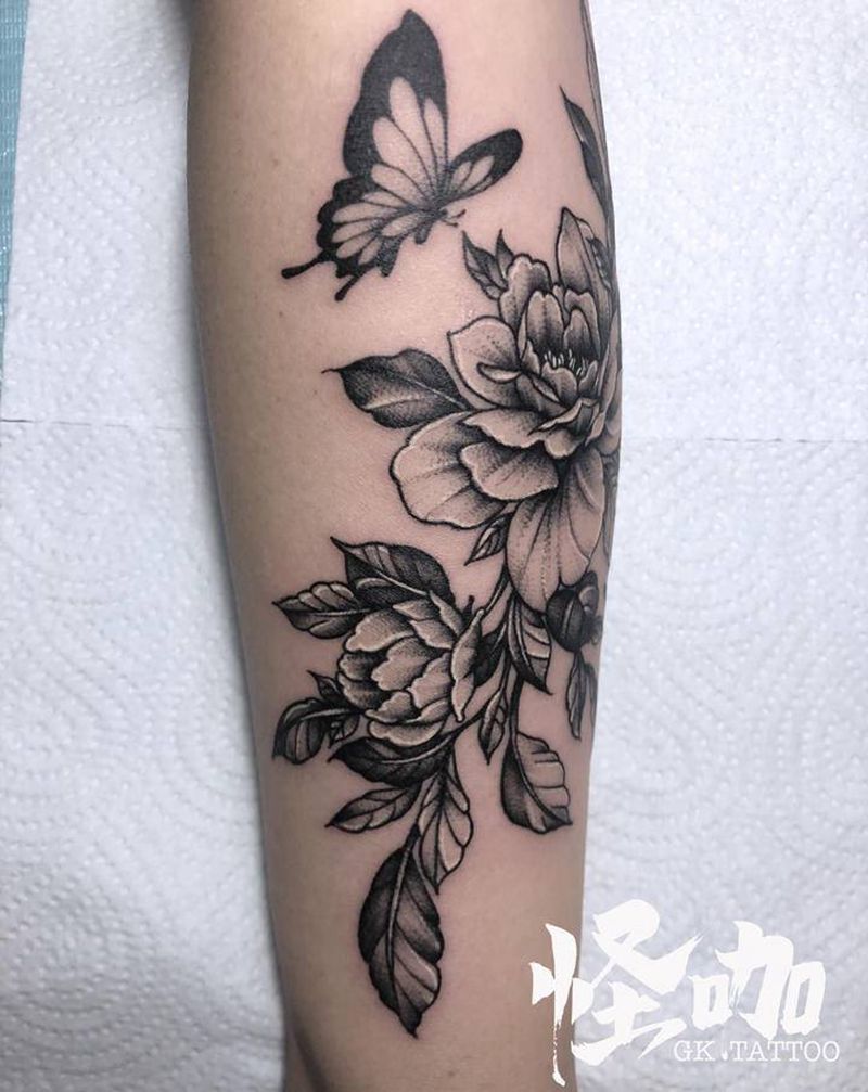 黑灰素花纹身图片_手臂点刺纹身图案