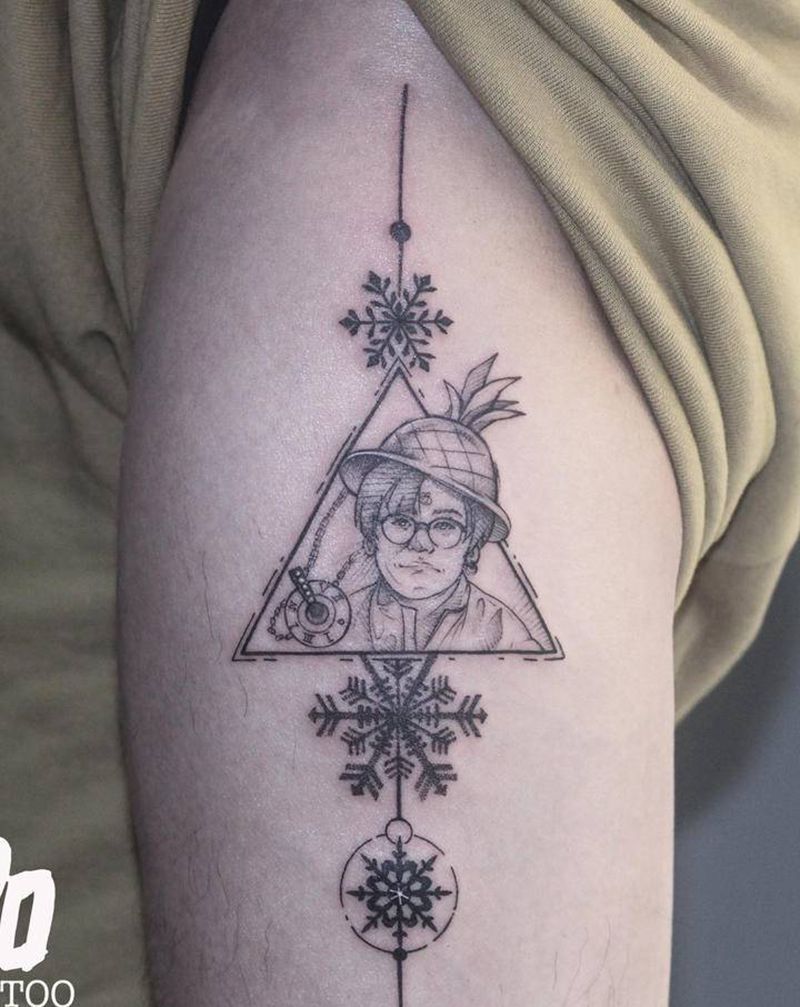 几何点刺纹身图片_腿部点刺几何纹身图案