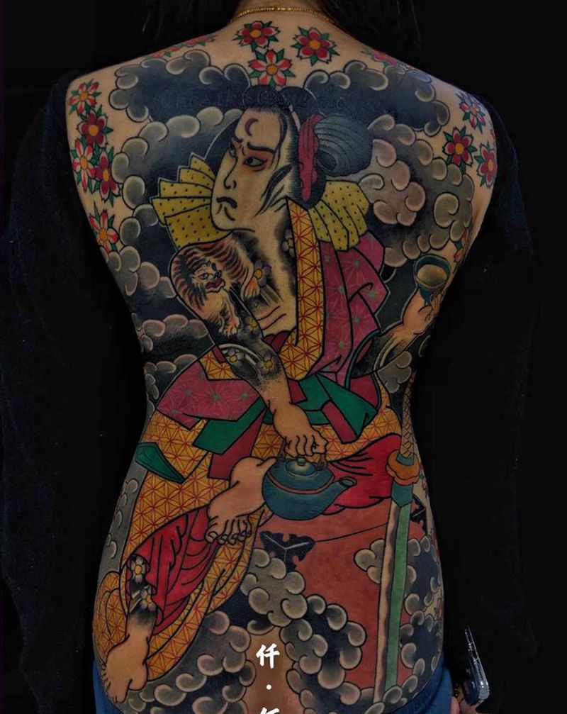 日式满背纹身图片_背部老传统纹身图案