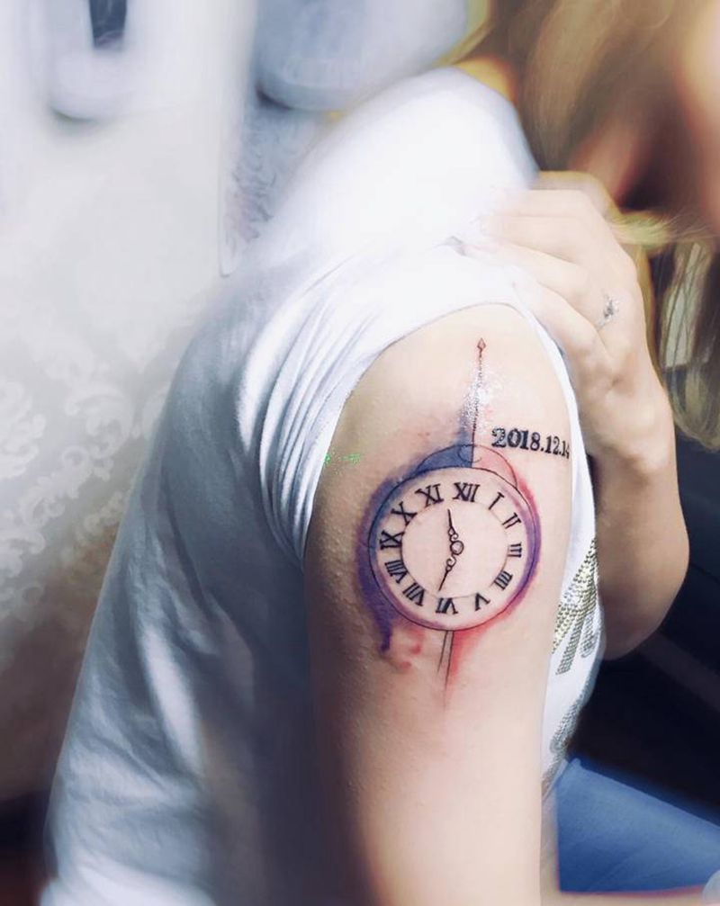 钟纹身图片_手臂水彩纹身图案