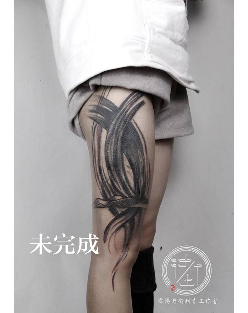 翔子作品，水墨遮盖。（未完成）纹身图片_腿部水墨遮盖纹身图案