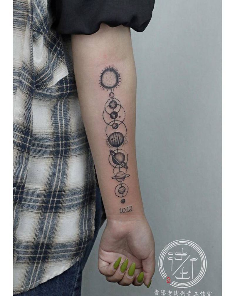 翔子作品，极简星空。纹身图片_手臂点刺星空纹身图案