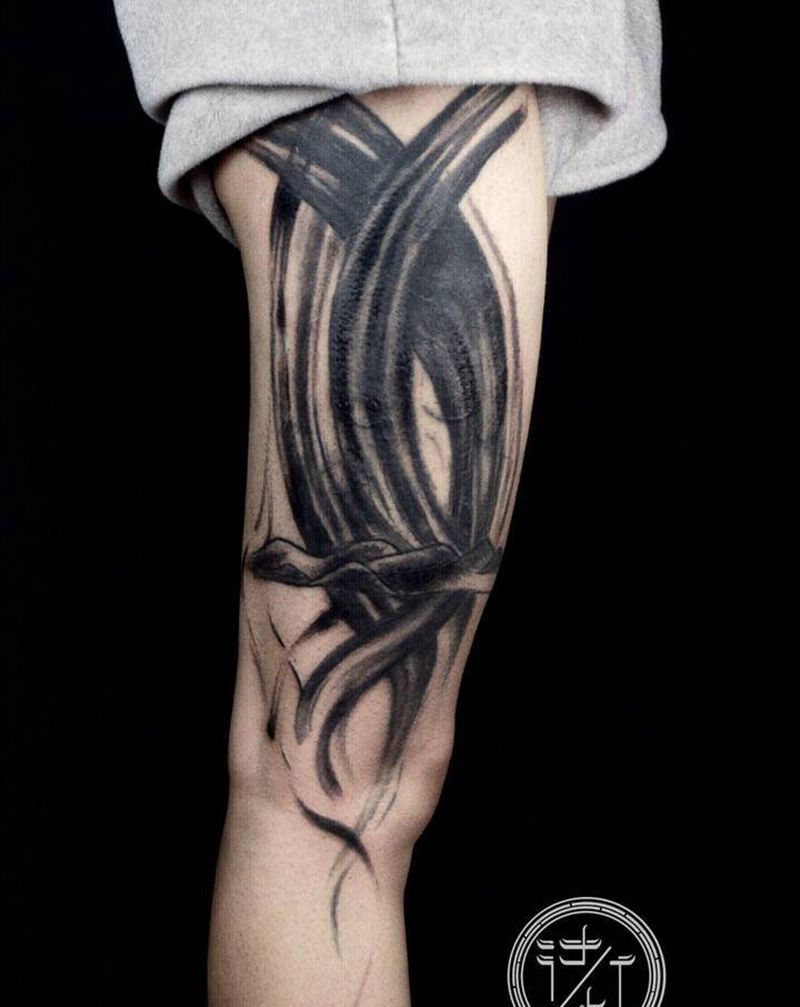 遮盖纹身图片_腿部水墨遮盖纹身图案