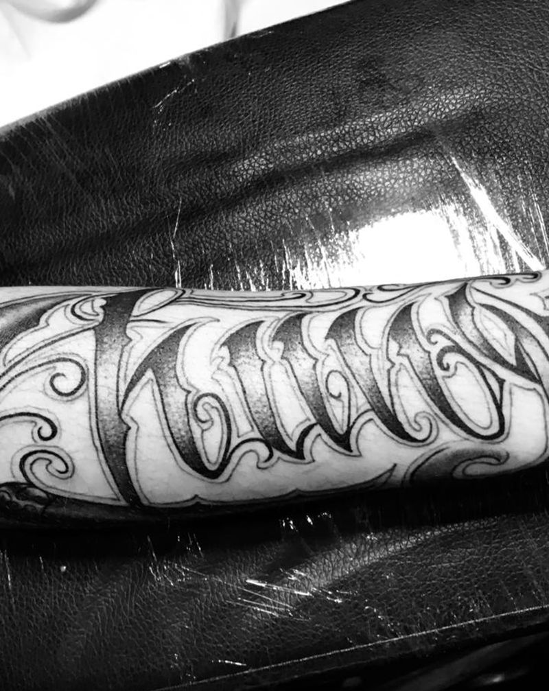 花体纹身图片_手臂纹身图案