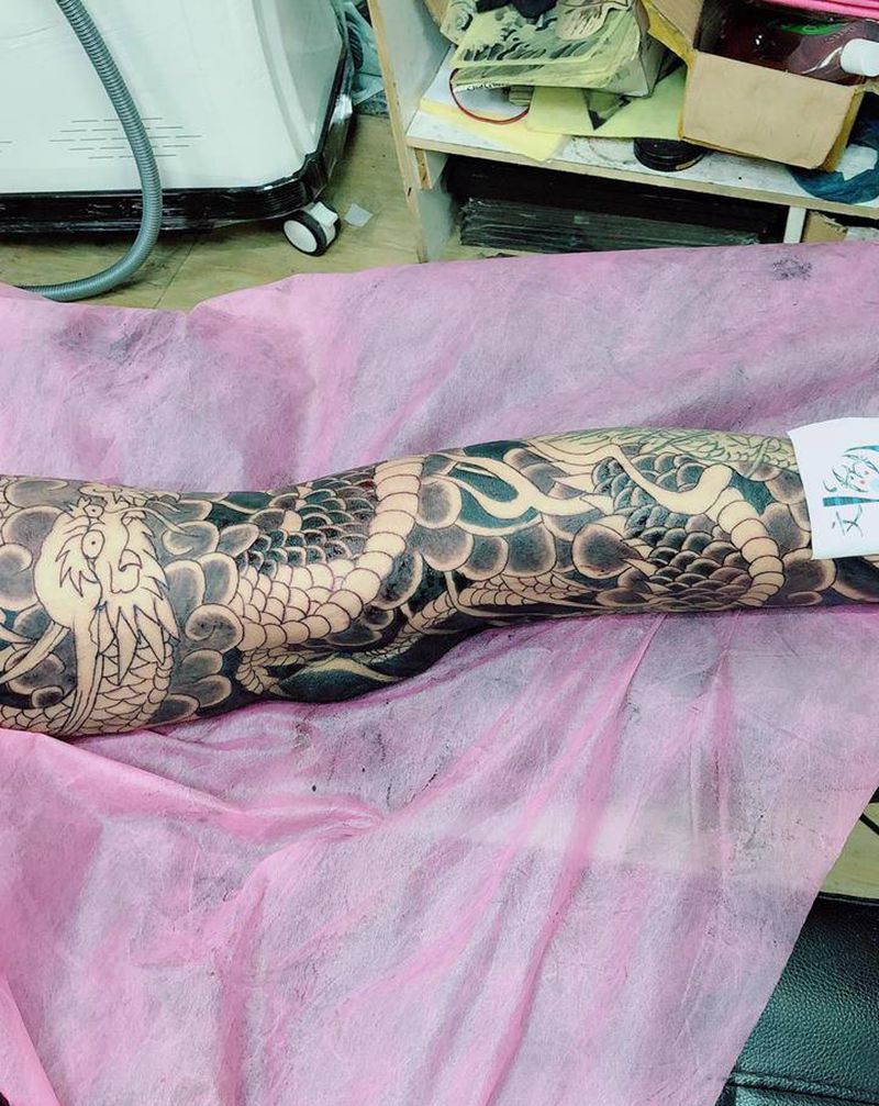 花腿(未完纹身图片_腿部纹身图案